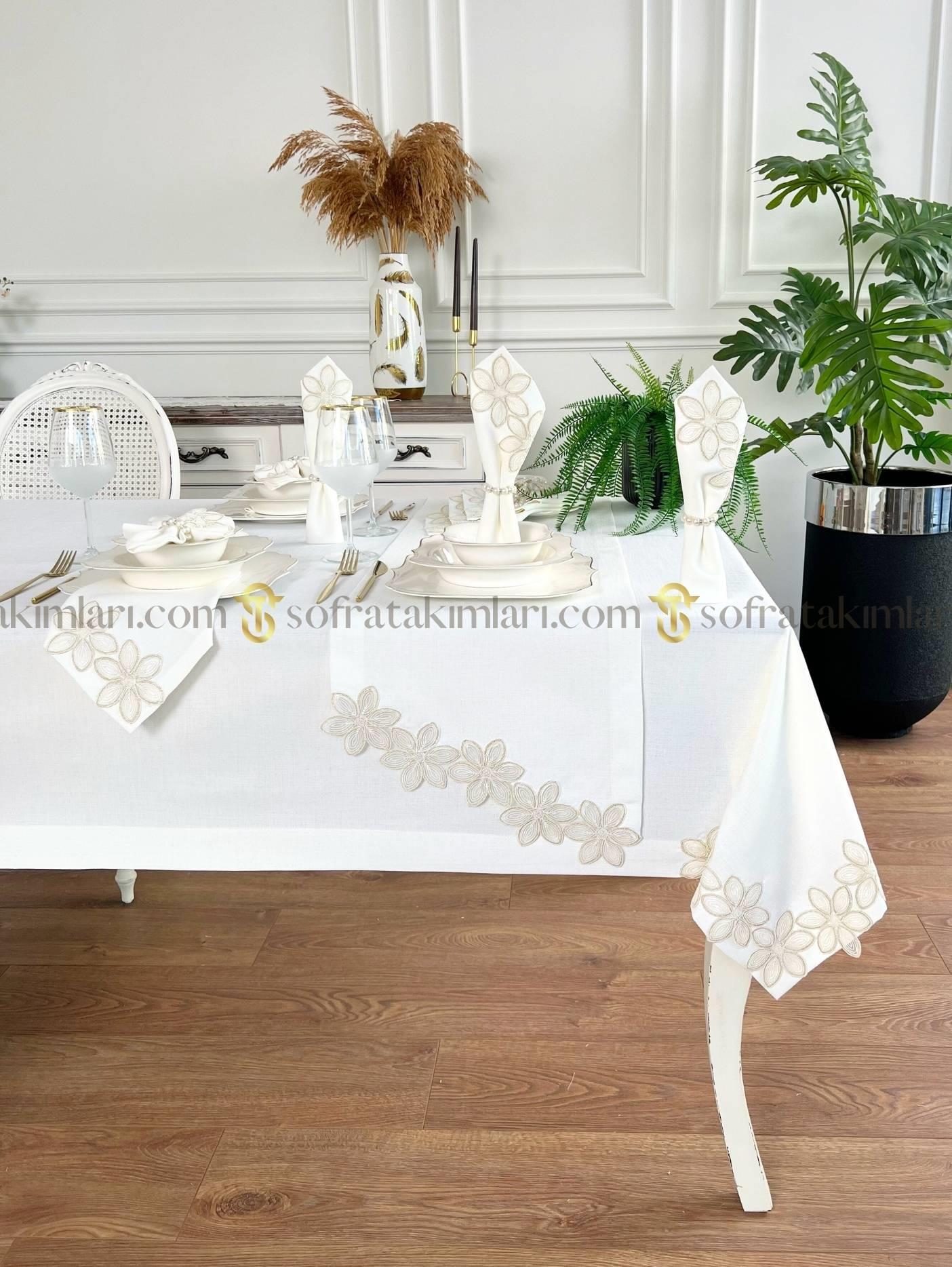 Zenya Model Eko Sofra Takımı - 26 Parça Set - Gold Dantelli - Kırık Beyaz Kumaş