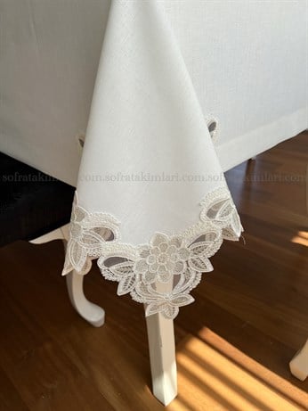 Menekşe Model Eko Masa Örtüsü Kırık Beyaz Renk Kumaş