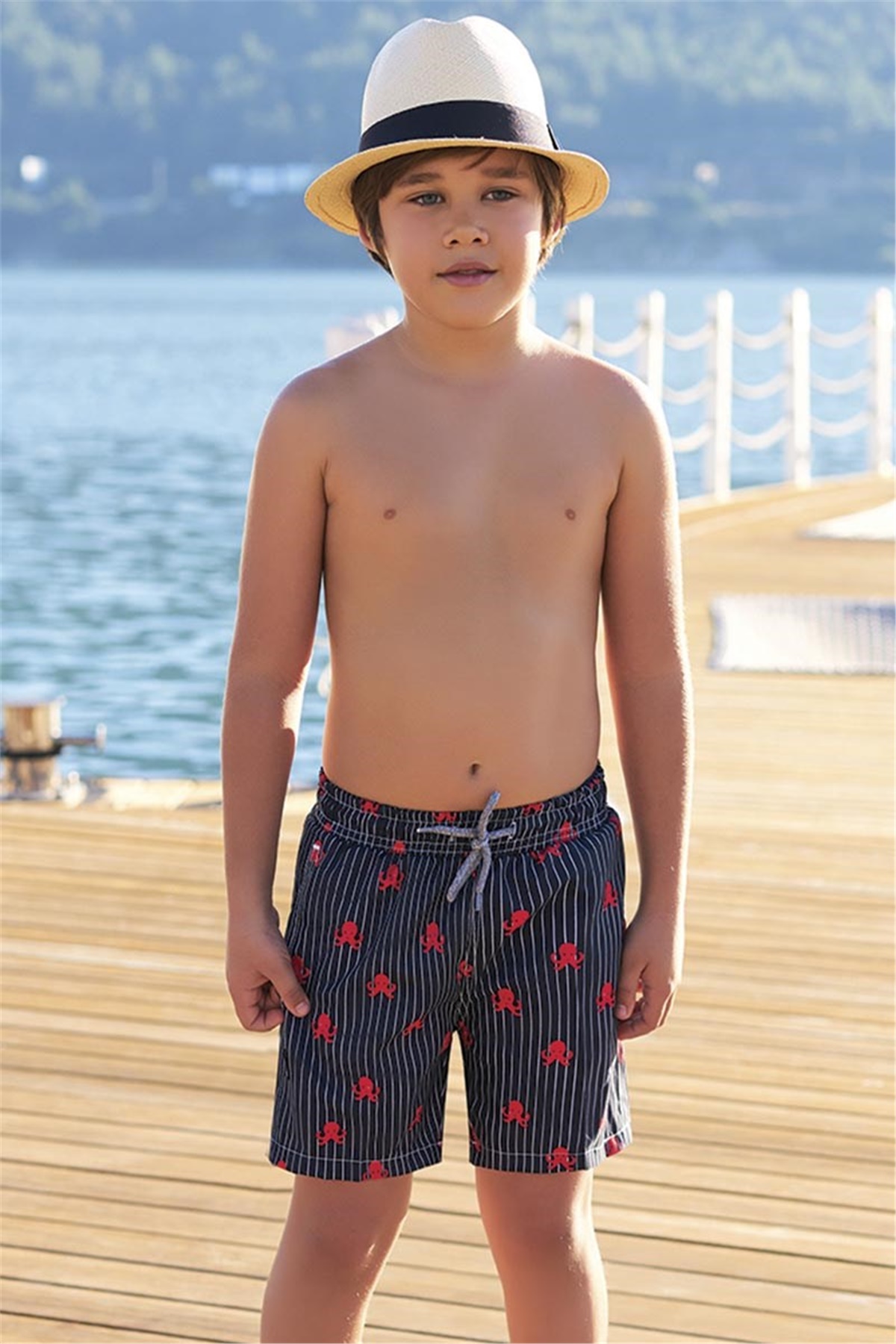 4-12 Yaş Erkek Çocuk Ahtapotlu Deniz Şortu G1183