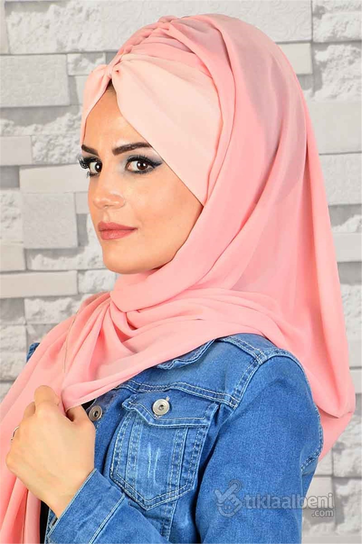 Biritli Açık Somon Pratik Bone Hazır Şal bnd165