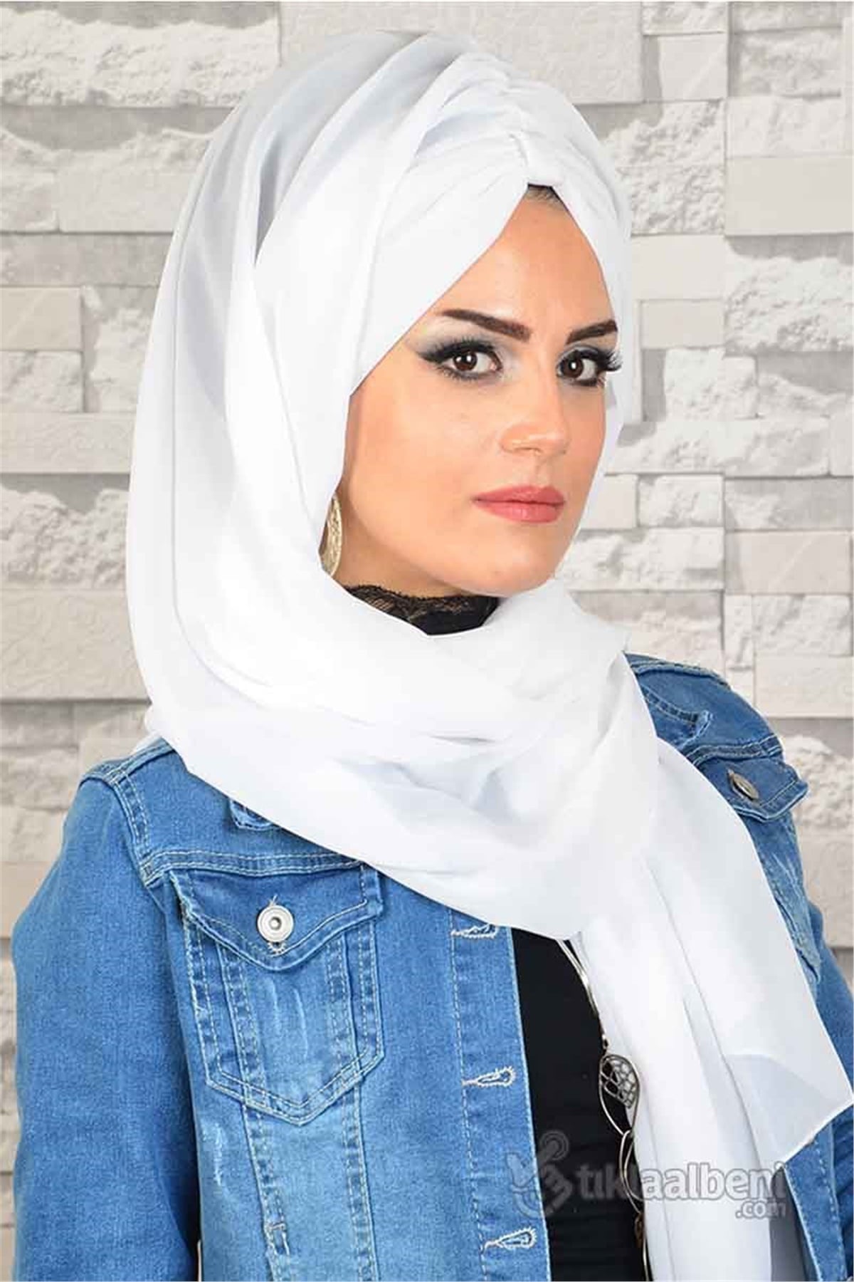 Biritli Beyaz Hazır Şal bnd163