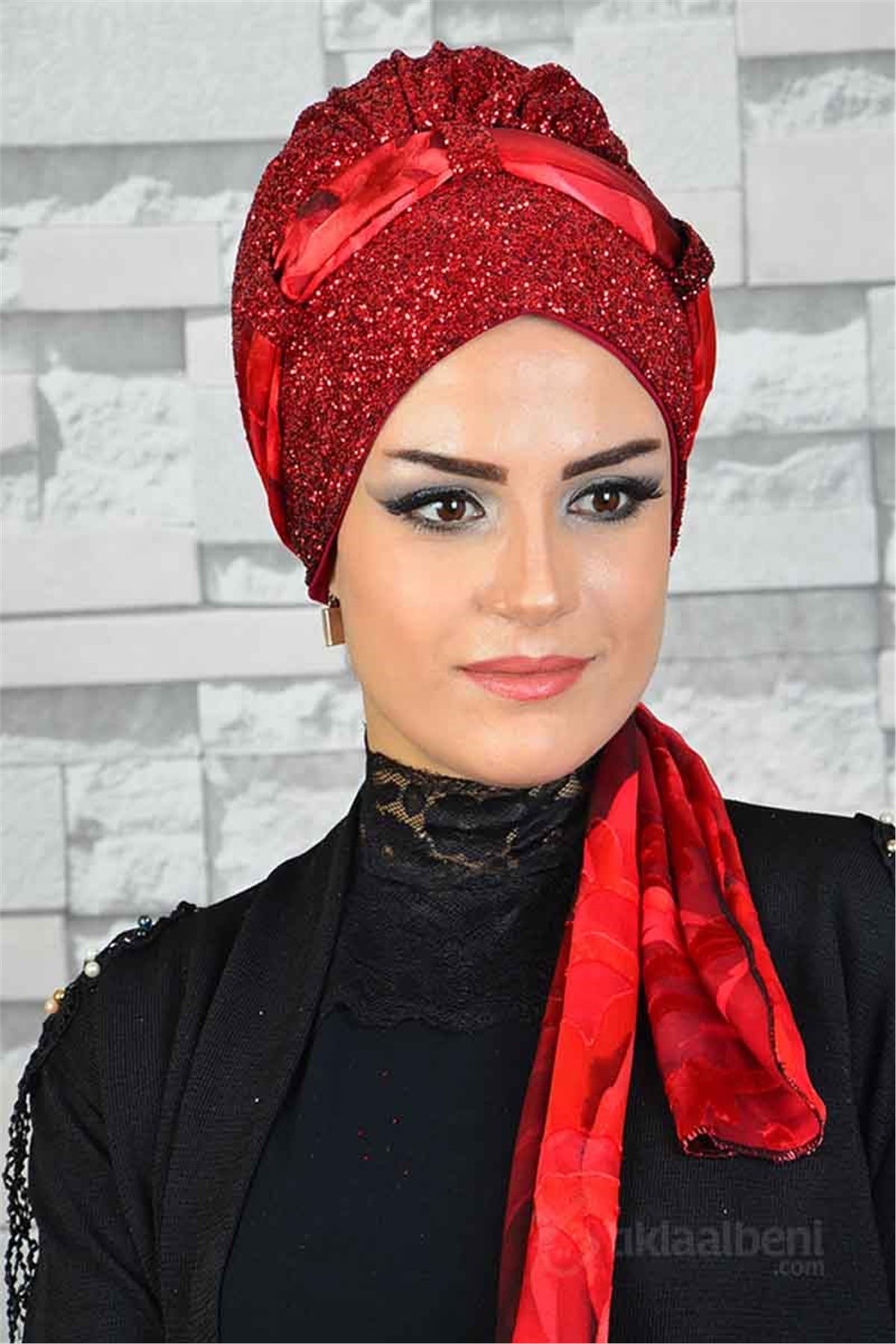 Biritli Kırmızı Simli İşlemeli hazır Abiye Bone Şal bna005