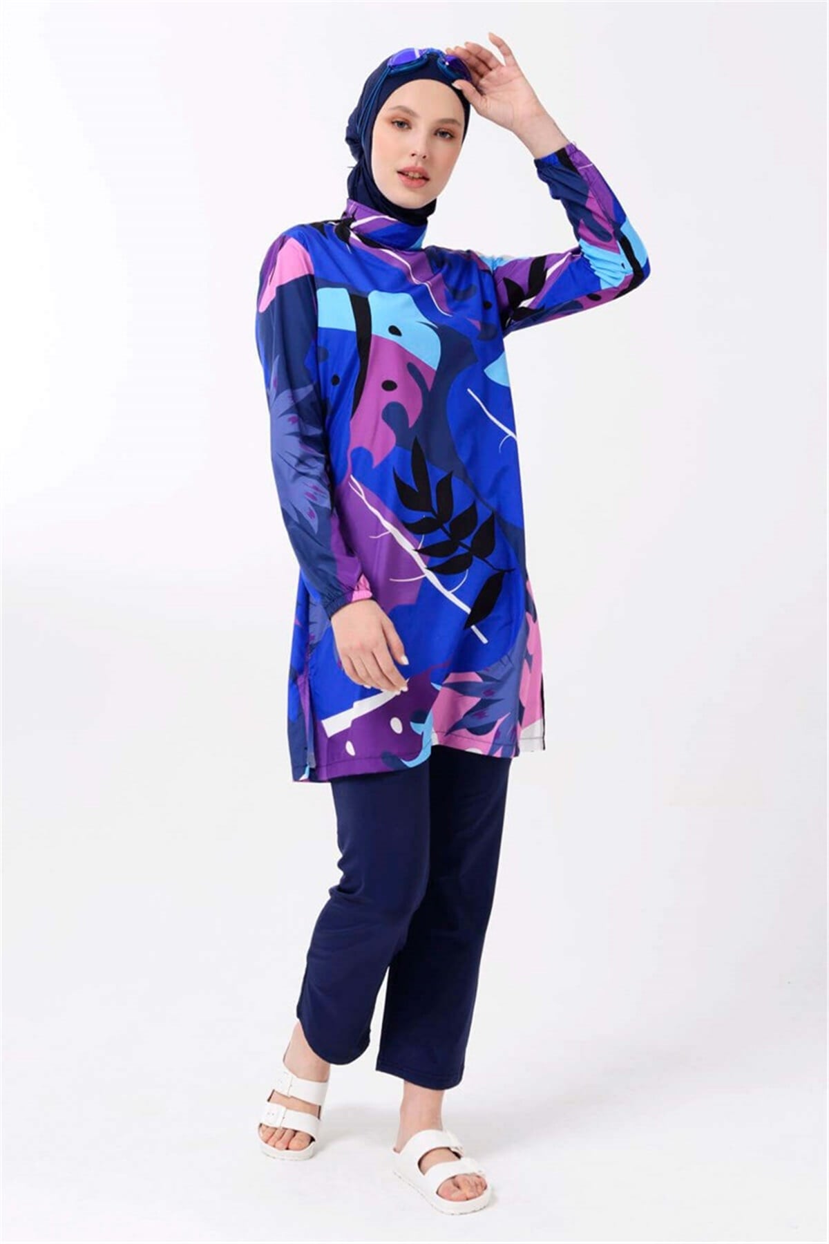 Bol Kesim Eşarplı Tesettür Mayo 