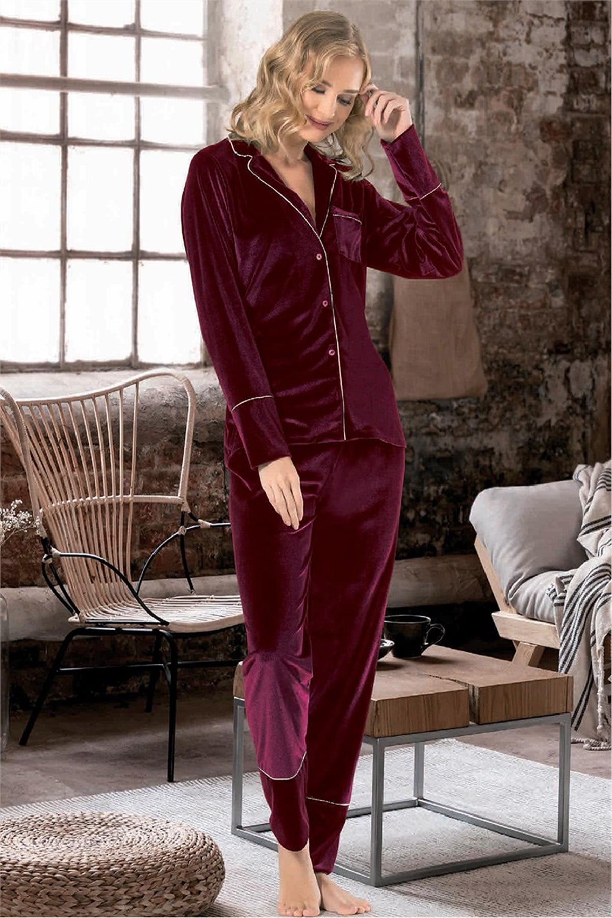 Kadife Düğmeli Bayan Pijama Gecelik Takımı 66652 - Bordo