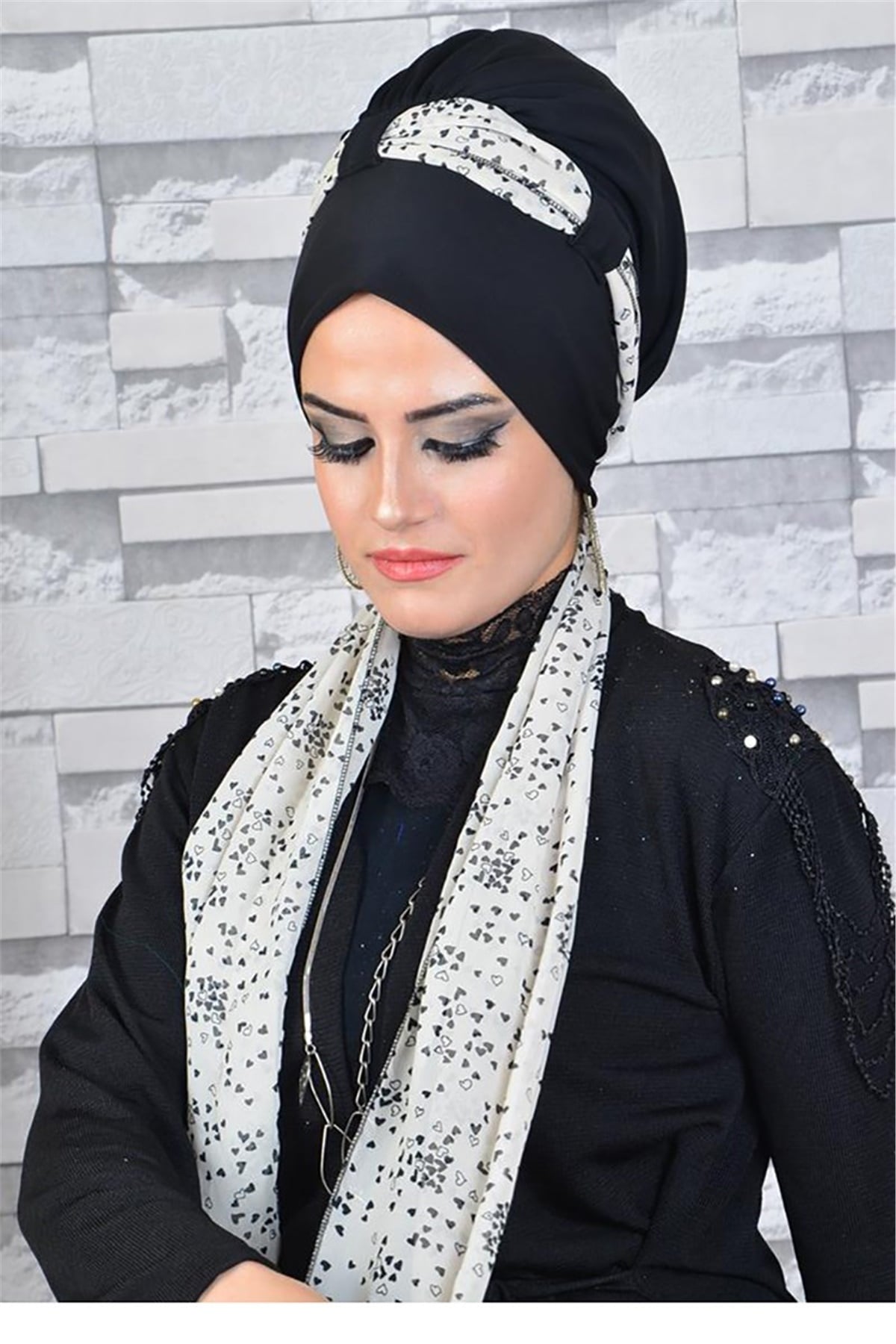 Piliseli Pratik Fularlı Bone tb2032