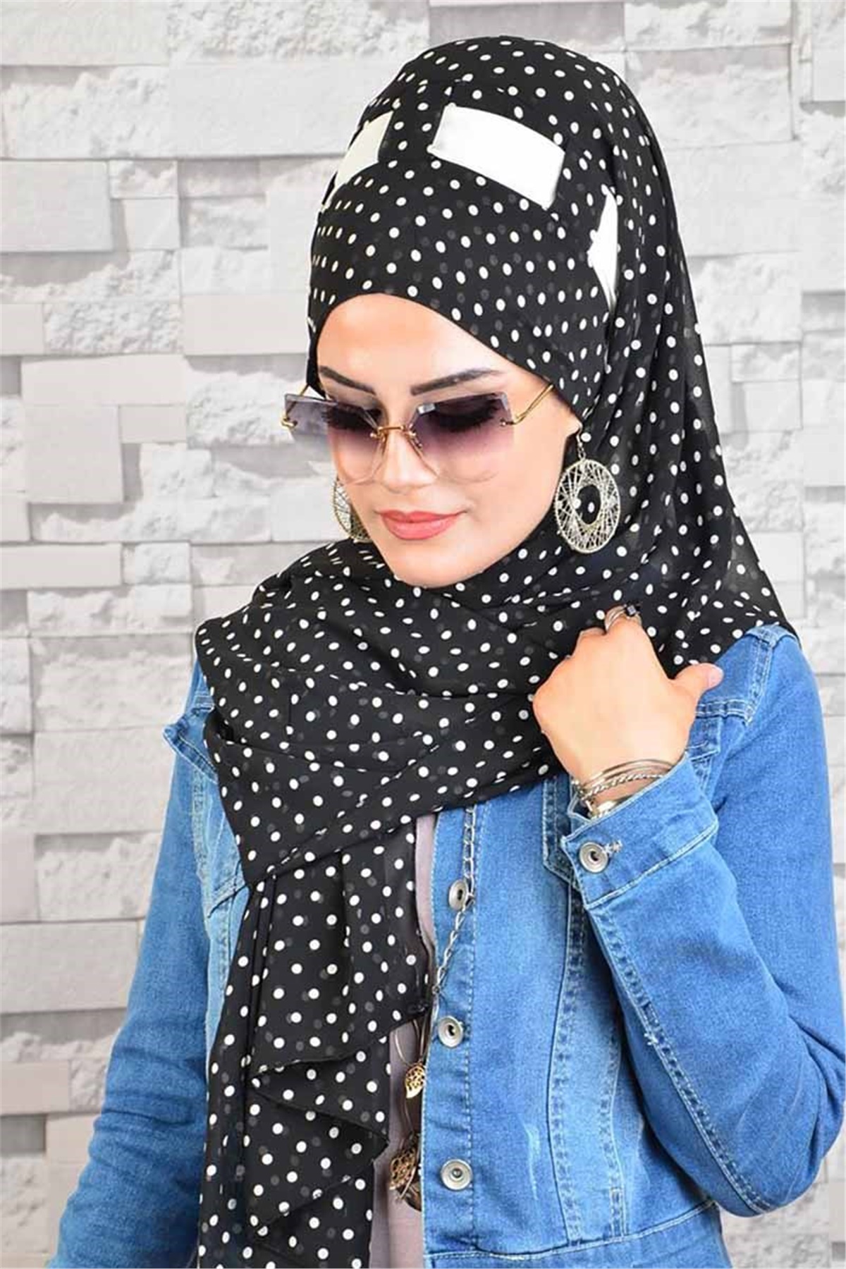 Puanlı Siyah Beyaz Hazır Türban bnd8037