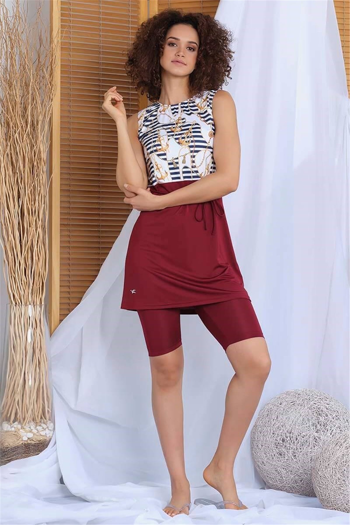 T20102 Bordo Marin Yarı Kapalı Mayo