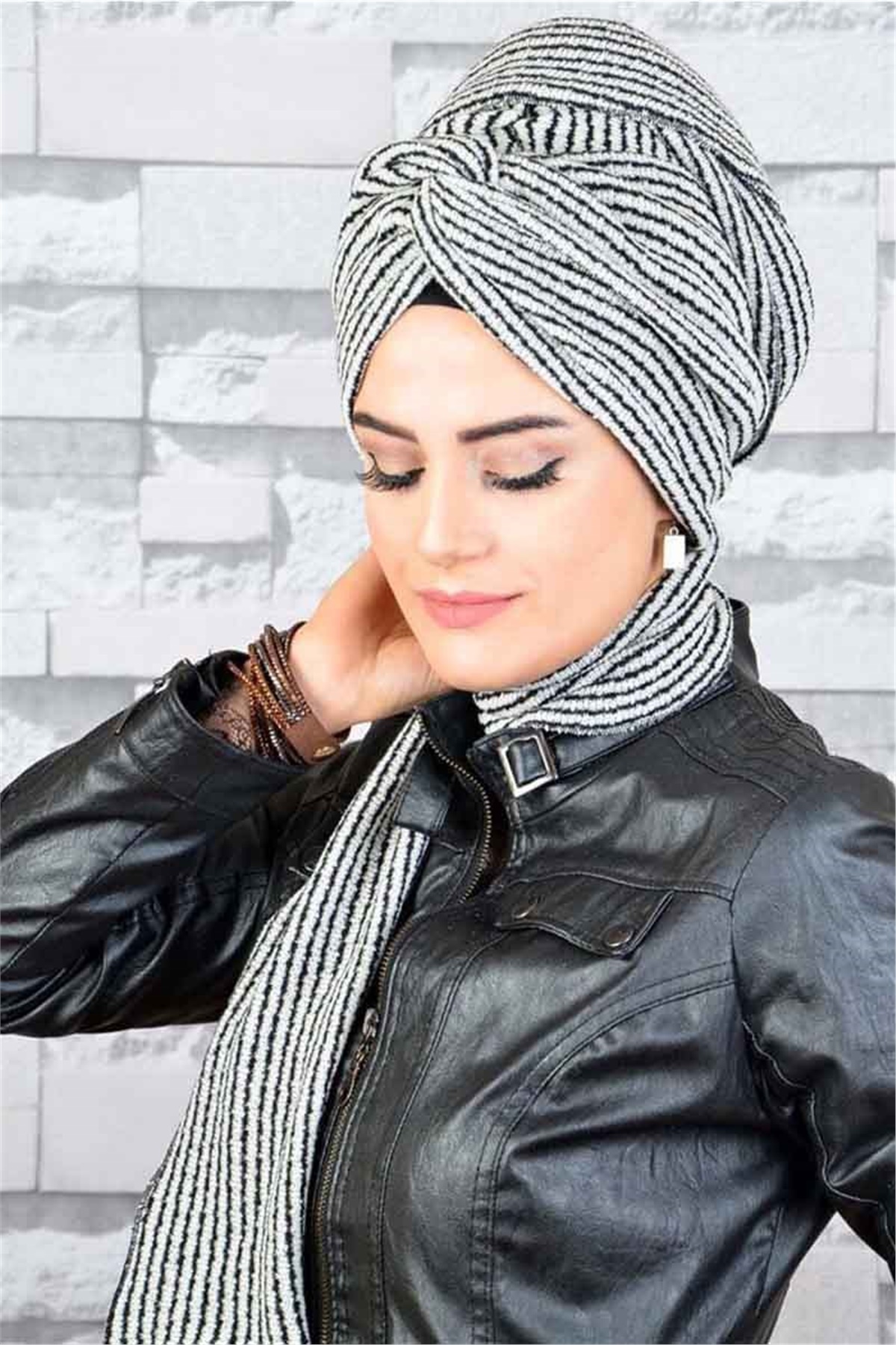 Zincir Bandana Pratik Bone Şal BN032
