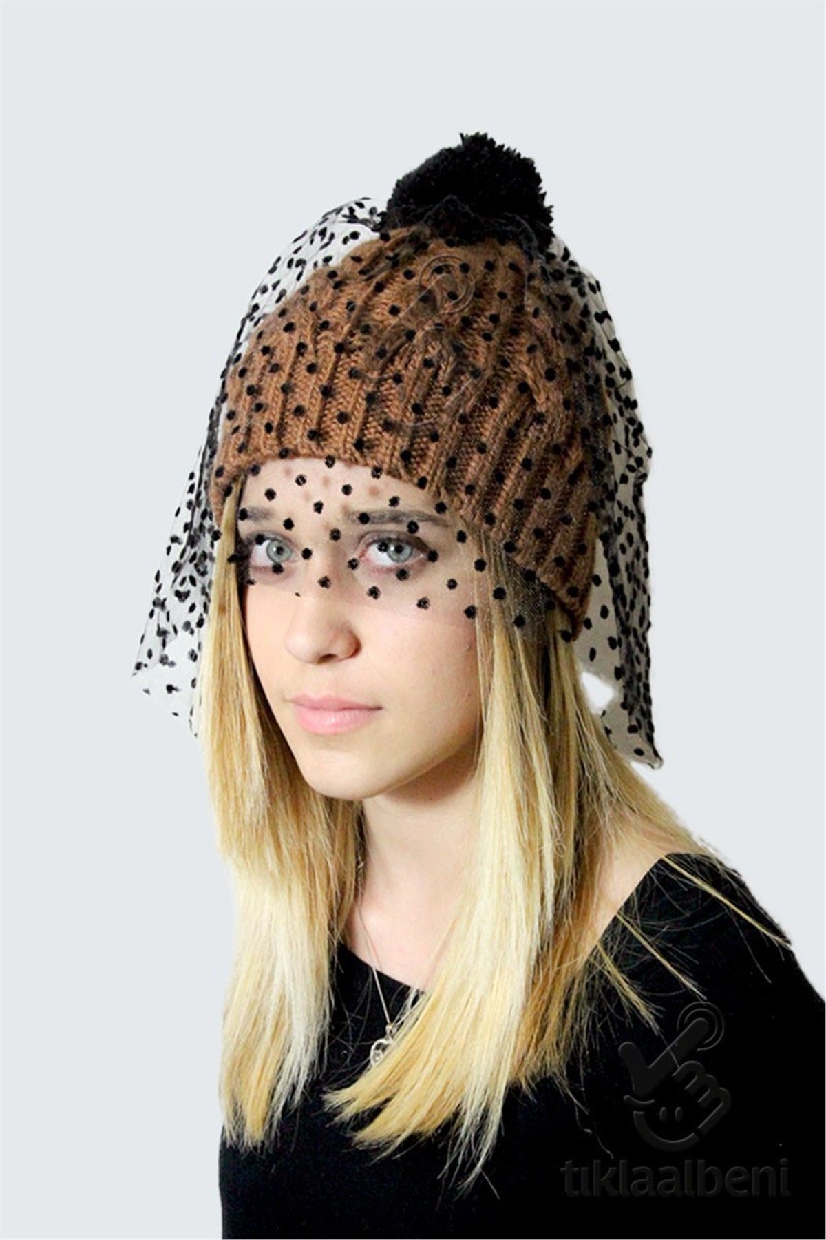 Tüllü Ponponlu Bere, Tülü Seyyar - Fonem 12345-4 Tütün