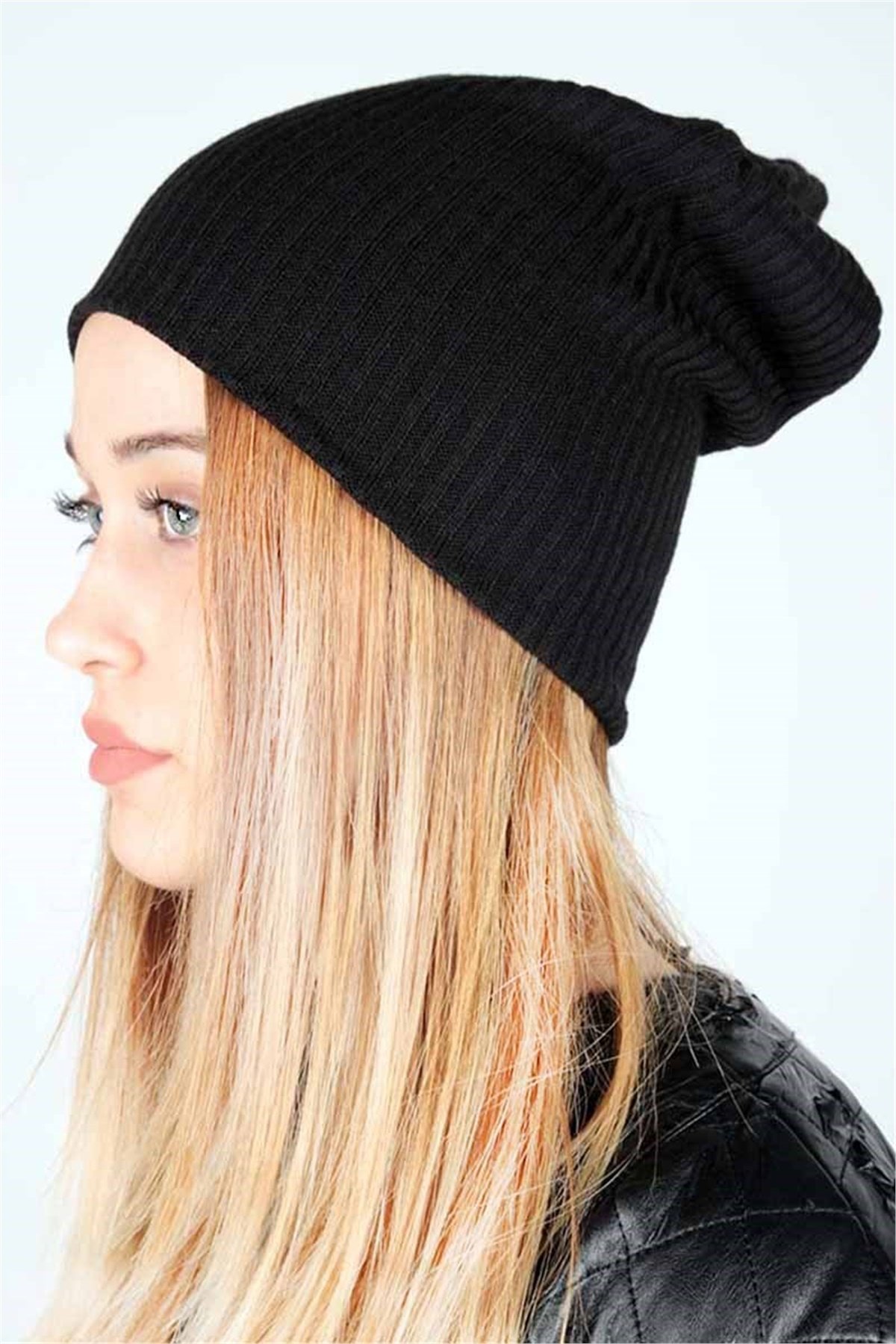 Bayan İnce Sade Bere FNM-12317 Siyah