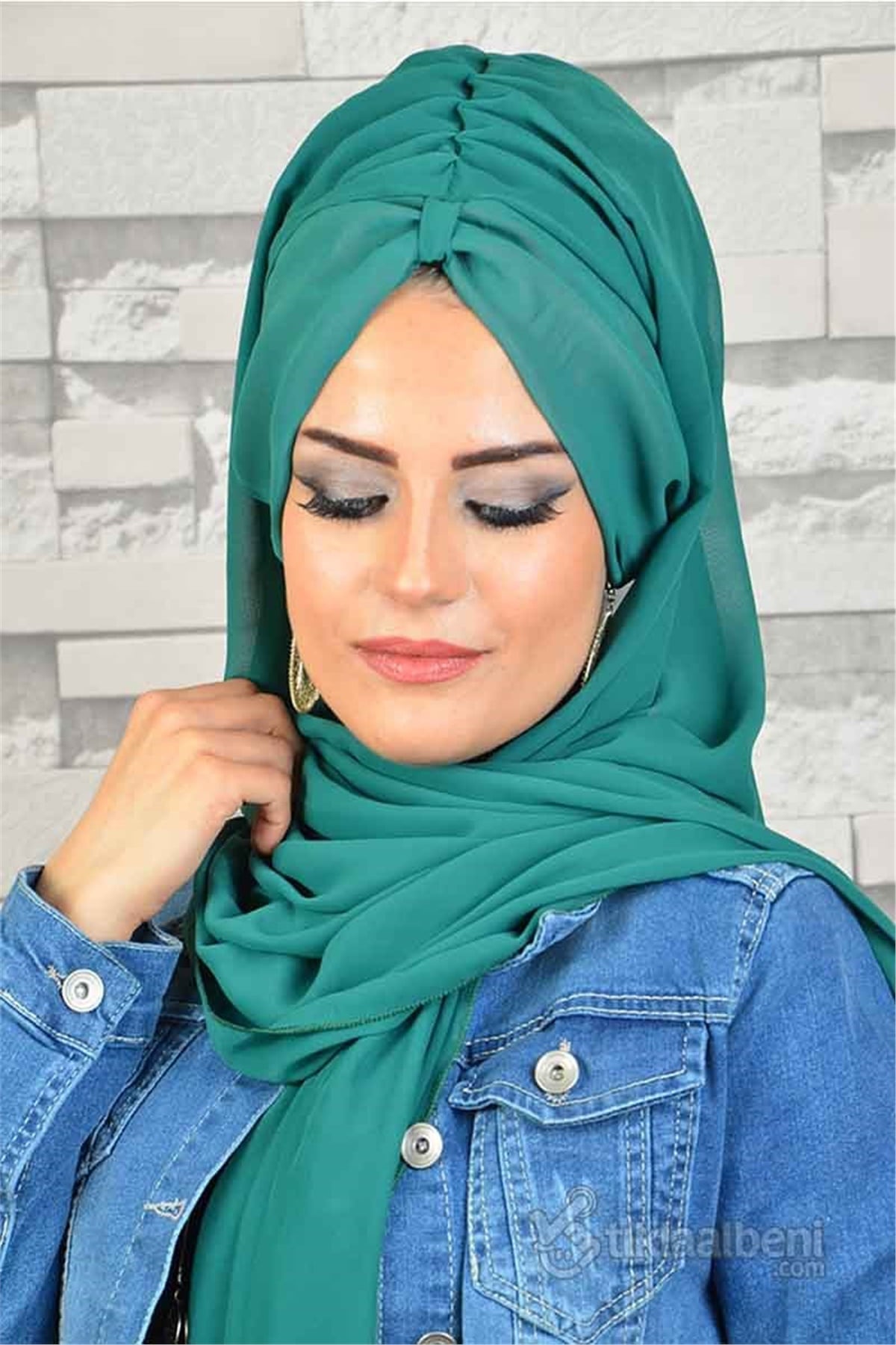 Biritli Yeşil Tesettür Bone bnd159
