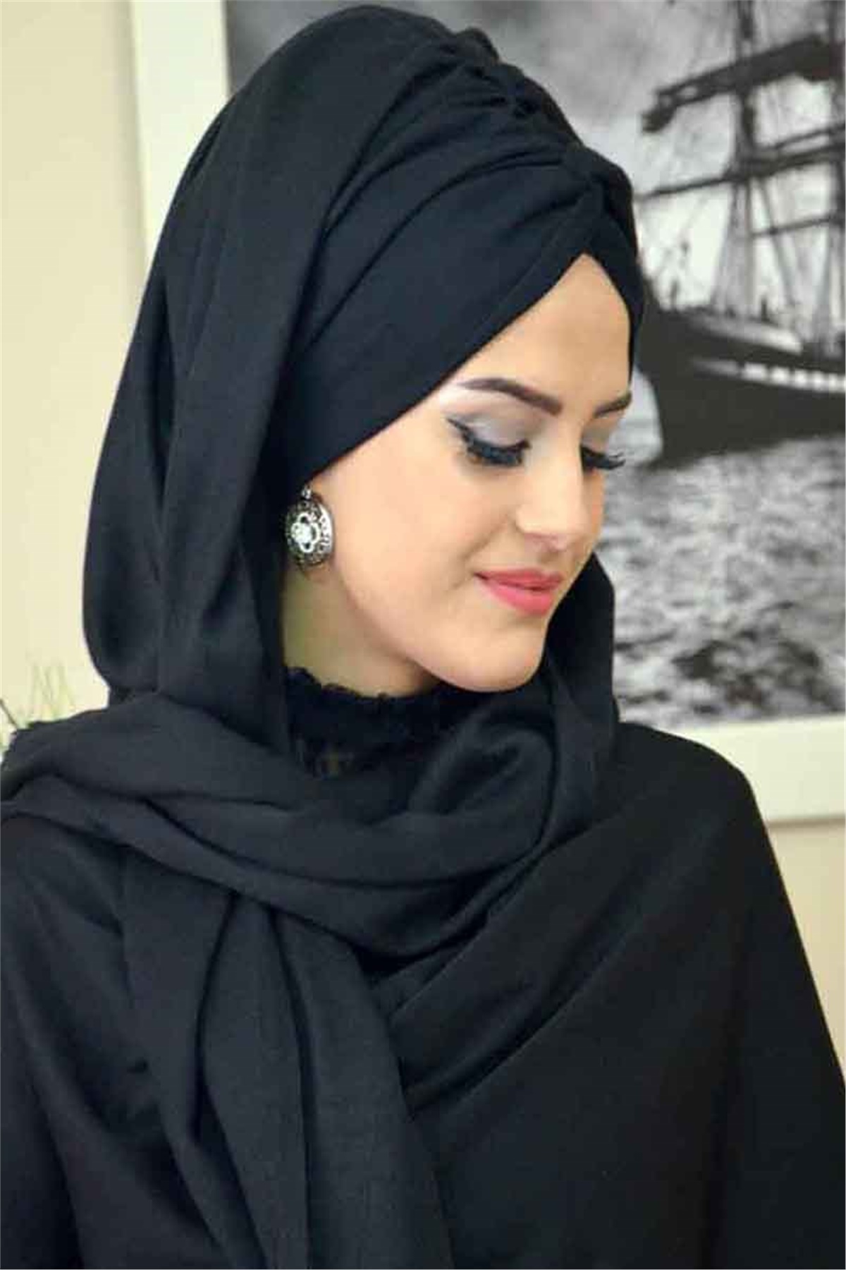 Burgu Bandana Siyah Pratik Şal BND3014