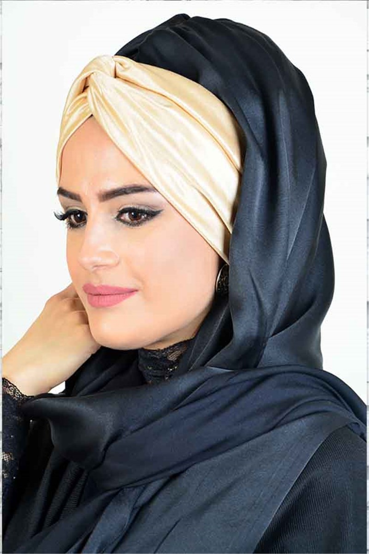 Gold Siyah Burgu Bandana Bone Hazır Şal bnd3045