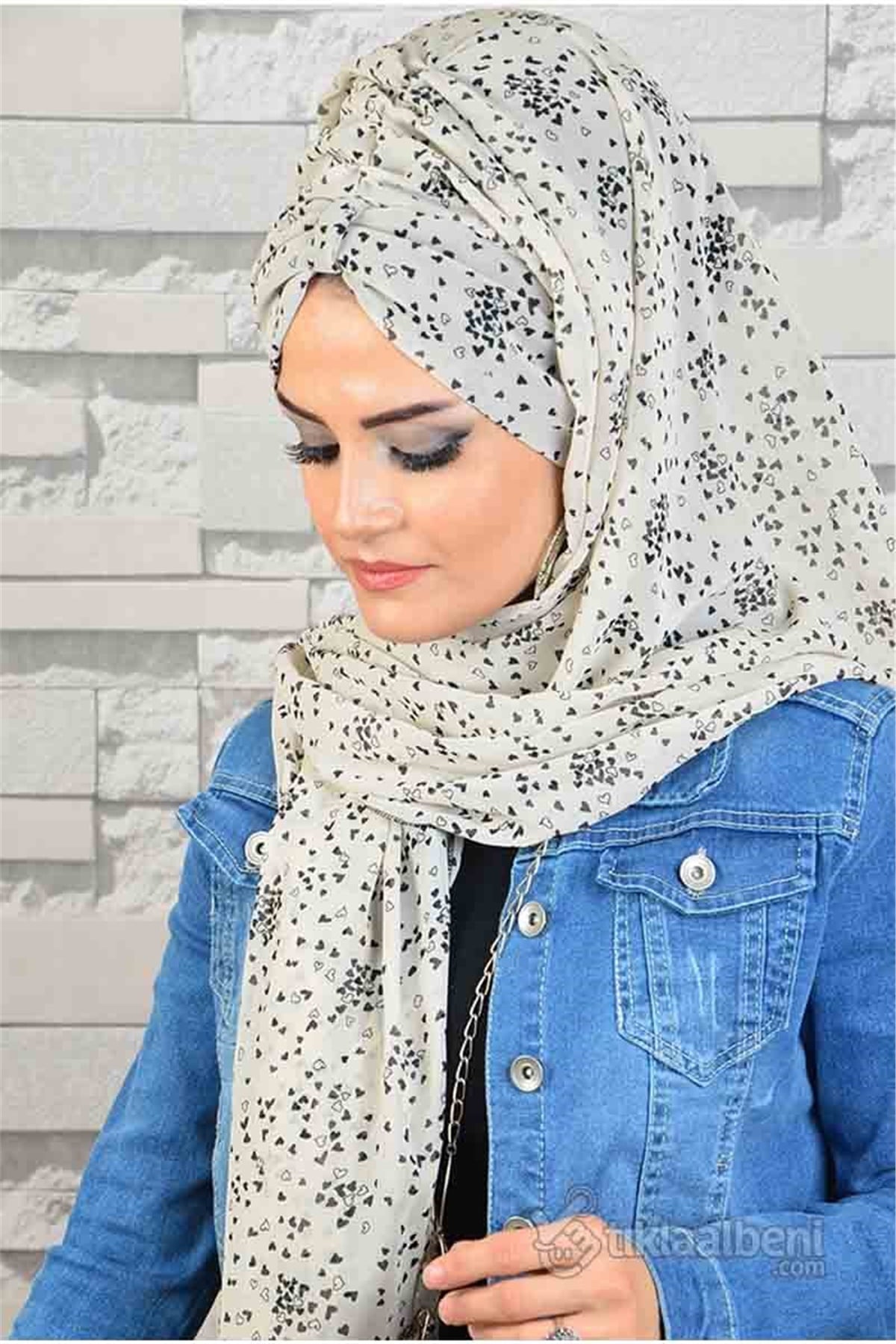 Kalp Desenli Ekru Biritli Bandana Hazır Şal bnd167