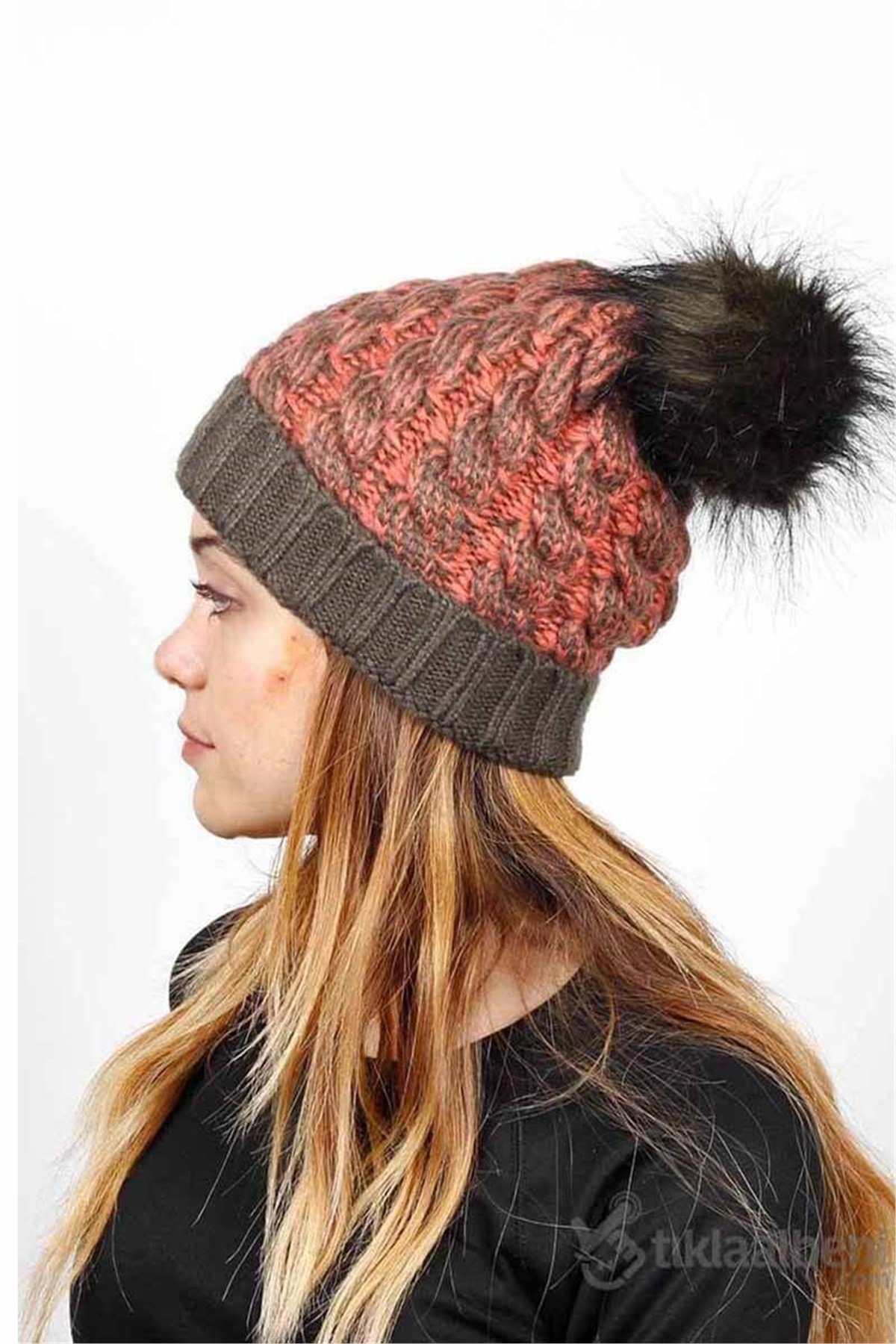 Kürklü Bayan Ponponlu Bere - Fonem 12352