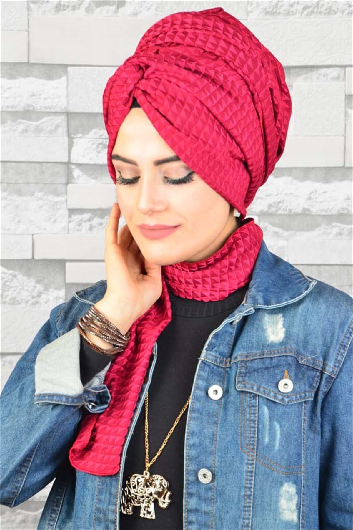 Piliseli Zincir Bandana Pratik Bone Şal BN044