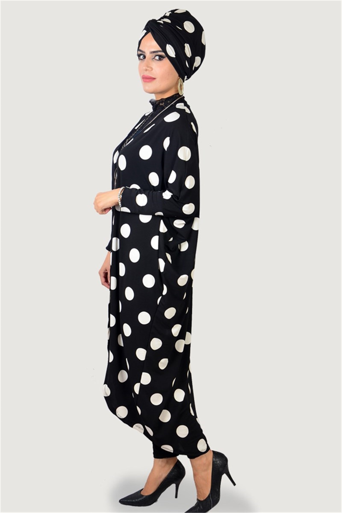 Puanlı Abaya Tesettür Kombin