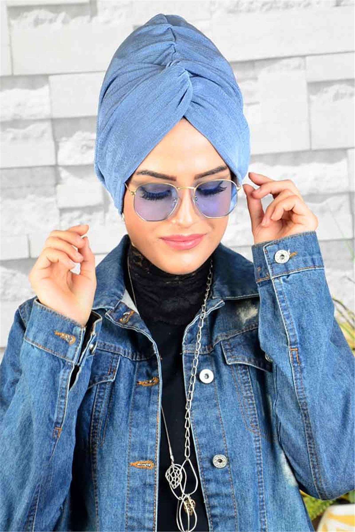 Sade ve Şık Burgu Bone tb1002