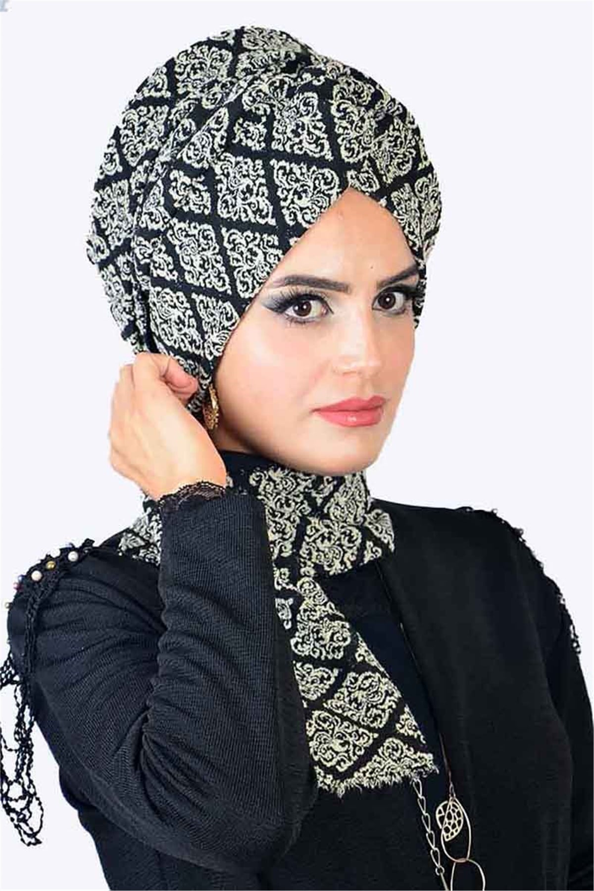 Sultan Desenli Zincir Bone Şal T13924