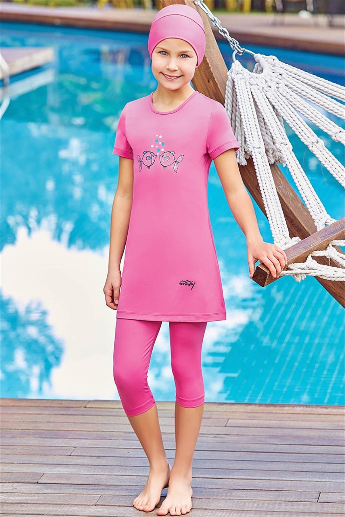Tesmay 1500166 Kız Çocuk Yarım Kapalı Mayo Fuşya
