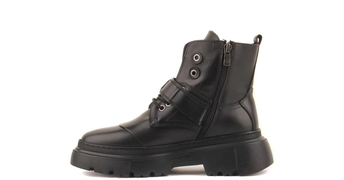 Fermuarlı Kadın Bot