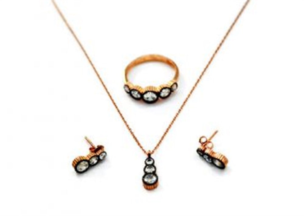 GÜMÜŞ 5 TAŞLI ELMAS MODEL SET