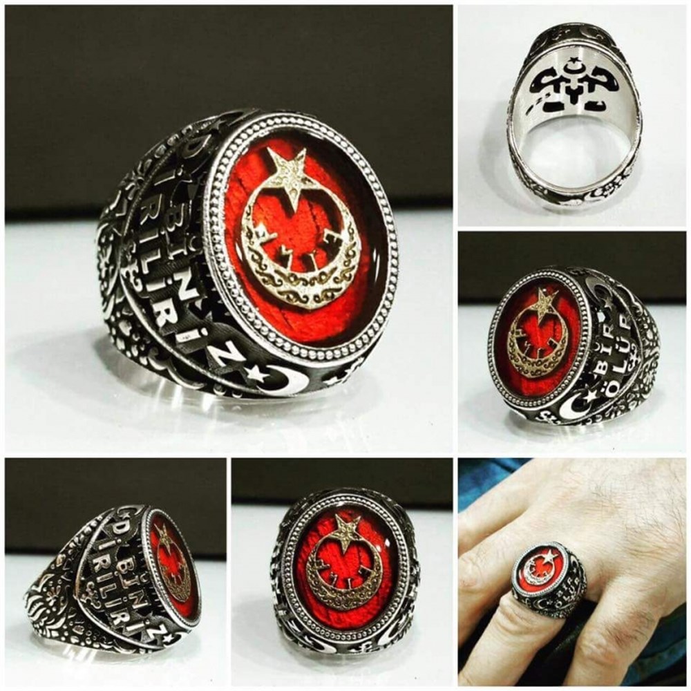 GÜMÜŞ BİR ÖLÜR BİN DİRİLİRİZ YAZILI MİNELİ YÜZÜK