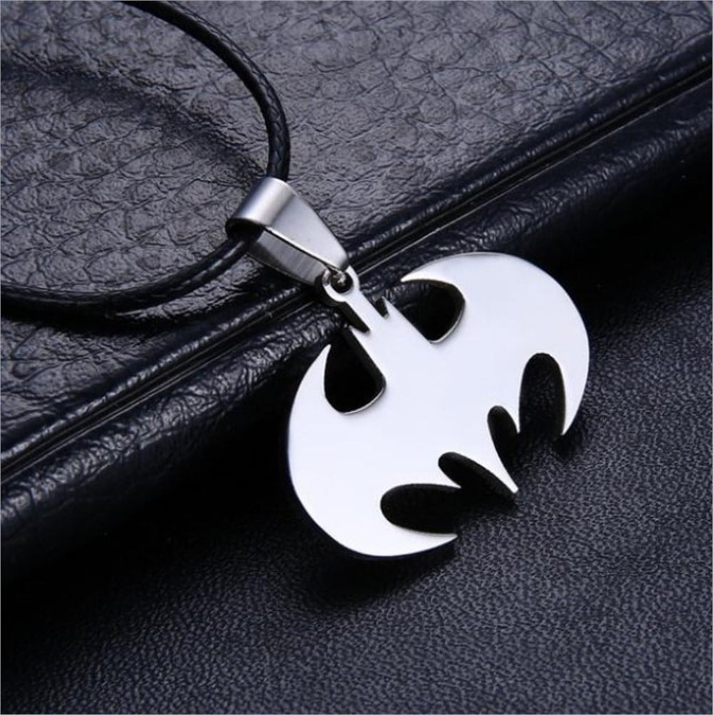 GÜMÜŞ ÖZEL TASARIM BATMAN KOLYESİ