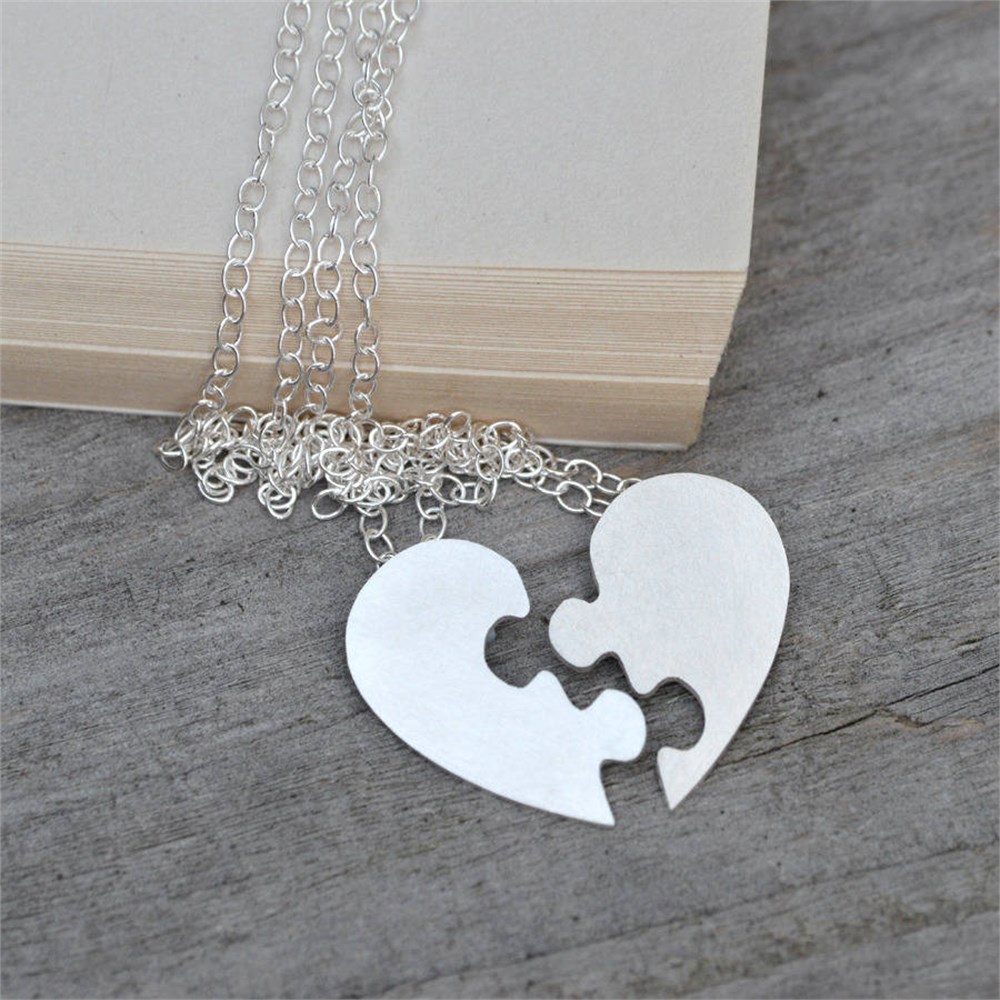 GÜMÜŞ ÖZEL TASARIM ESKİTME MODEL ÇİFT PUZZLE KOLYESİ