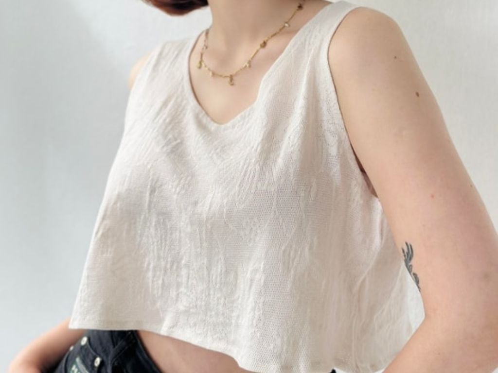 Crop Top Kombin Önerileri ile Enerjik Bir Stil Yakalayın