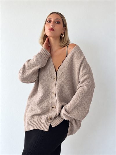 Retrobird Doris Oversize V Yaka Düğmeli Bej Triko Hırka