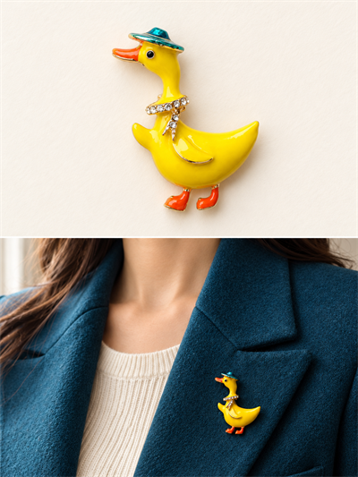 Retrobird Romy Sarı Ördek Figürlü Vintage Broş
