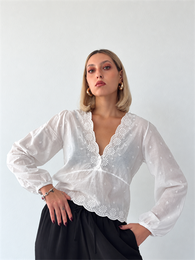 Retrobird Léonie Embroidered V-Neck Balloon Sleeve White Shirt