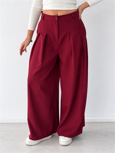 Retrobird Blair High-Waisted Pleated Pocketed Burgundy Palazzo Wide-Leg Trousers