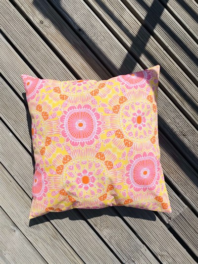 Retrobird Decorative Cotton Hidden Zippered 50x50 Pink Baby Food Patterned Pillowcase