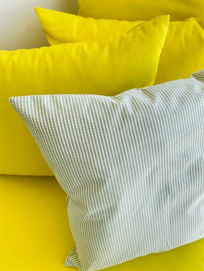 Retrobird Decorative Cotton Hidden Zippered 50x50 Green Petti Check Pillowcase