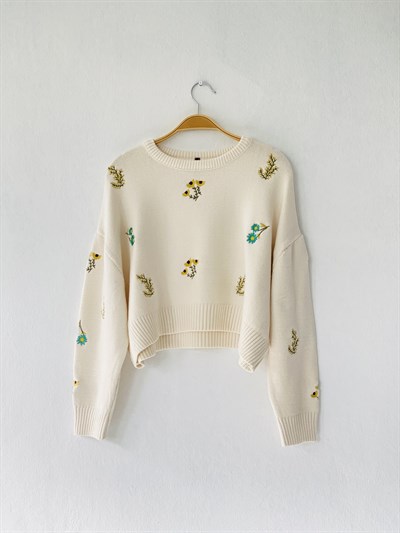 Retrobird Beige Colored Hattus Yarn Standard Pattern Womens Knitwear Sunflower Embroidered Crop Sweater