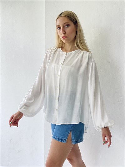 Retrobird Linda Relaxed Cut White Long Sleeve Shirt