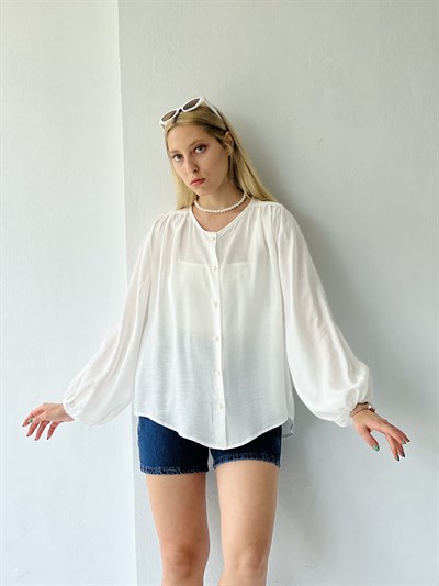 Retrobird Linda Relaxed Cut White Long Sleeve Shirt