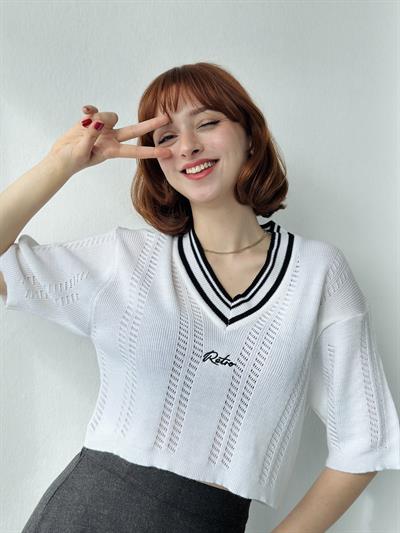 Retrobird Retro Embroidered Thin Knit Spring Top