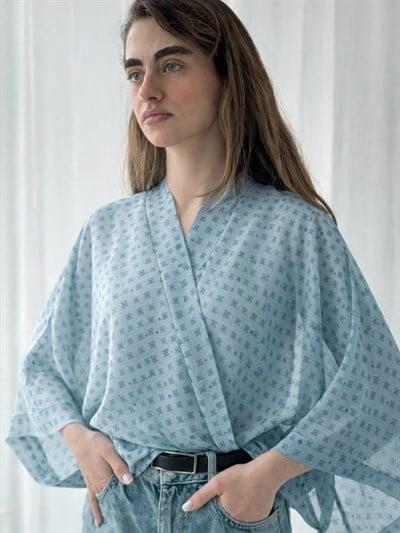 Retrobird Light Blue Design Boho Mini Kimono