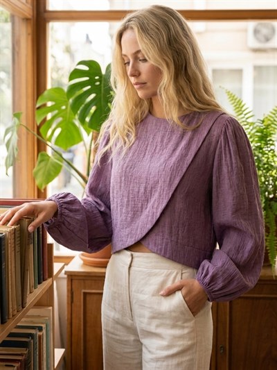 Retrobird Alisa Retro Purple Shirt with Cover