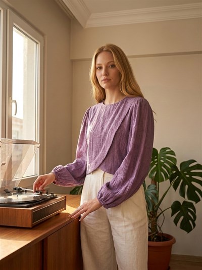 Retrobird Alisa Retro Purple Shirt with Cover