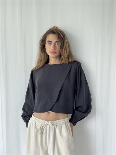 Retrobird Alisa Cap Retro Black Shirt