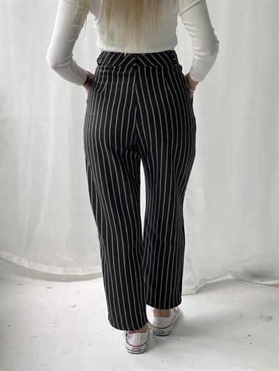 Retrobird Tasarım Baggy Pileli Çizgili Siyah Pantolon