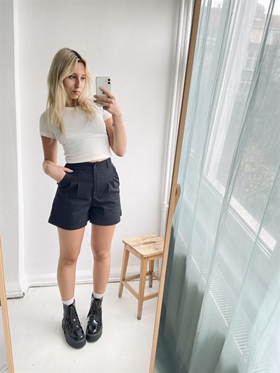 Retrobird Baggy Black Pocket Shorts