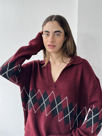 Retrobird Baklava Slice Burgundy - Black Knitted Sweater