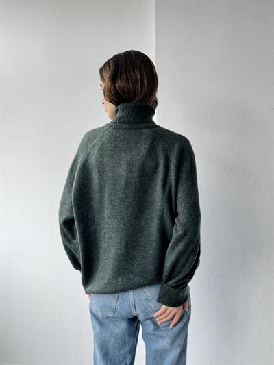 Retrobird Dark Green Turtleneck Long Knit Sweater