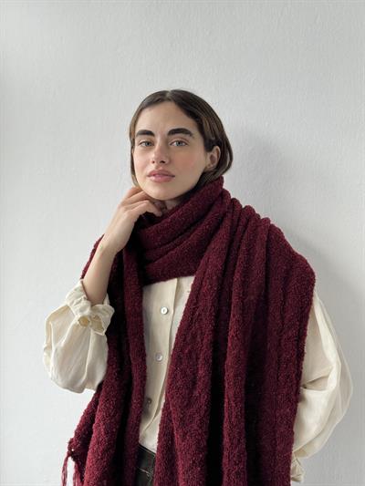 Retrobird Large Size Soft Bouclé Burgundy Knit Scarf
