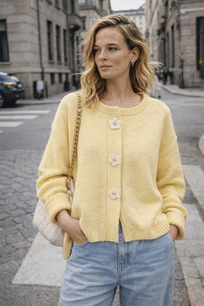 Retrobird Daisy Bloom Yellow Flower Buttoned Cardigan